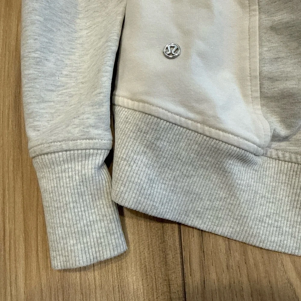 Women's Lululemon Gray Rest Day Pullover Sweatshirt Cowl Neck Sz 6 Flaws